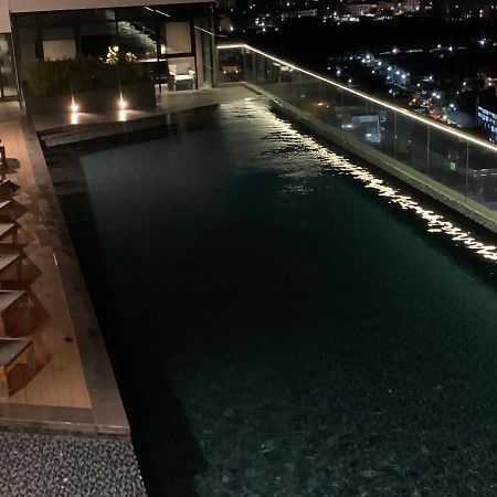 Base Condos Pattaya Extérieur photo
