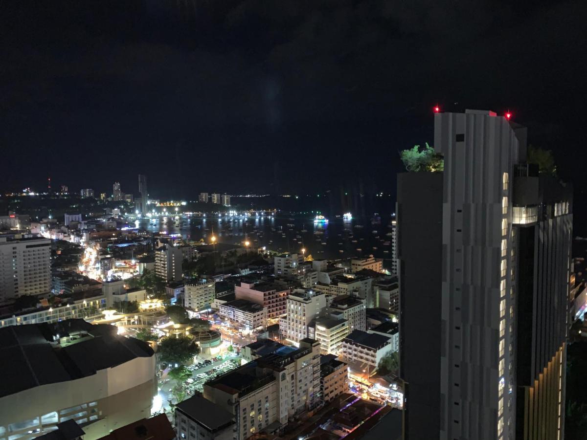 Base Condos Pattaya Extérieur photo