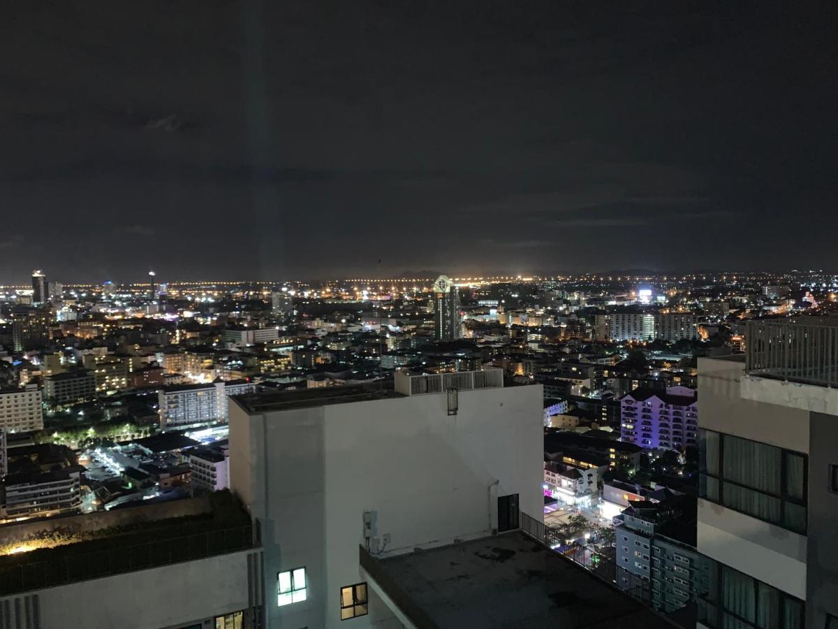 Base Condos Pattaya Extérieur photo