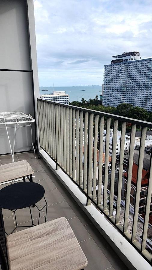 Base Condos Pattaya Extérieur photo