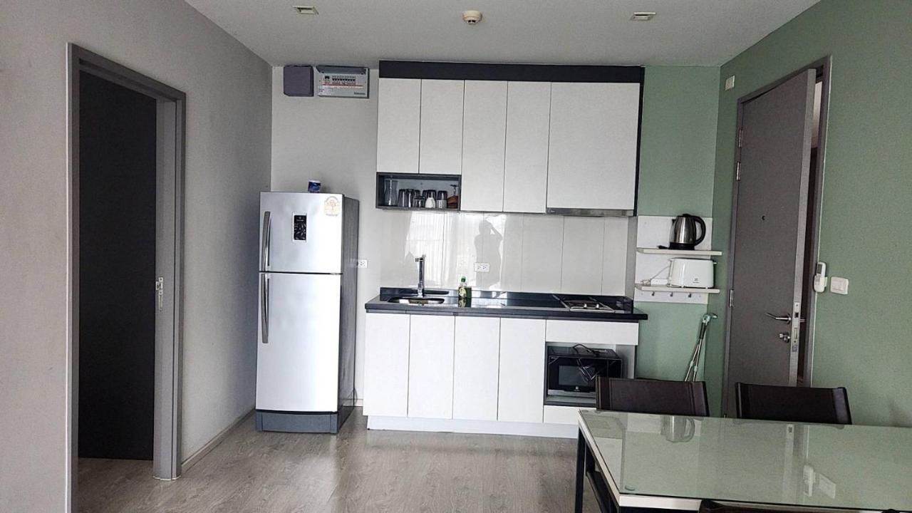 Base Condos Pattaya Extérieur photo