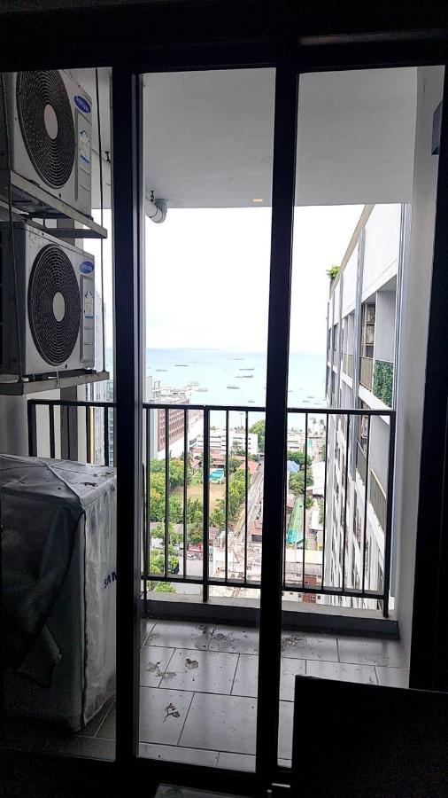 Base Condos Pattaya Extérieur photo